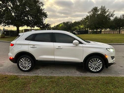 2019 Lincoln MKC Standard