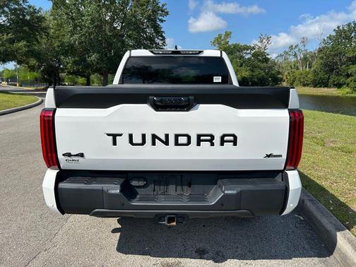 White 2022 Toyota Tundra SR5
