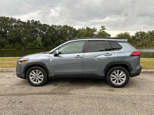 2023 Toyota Corolla Cross LE