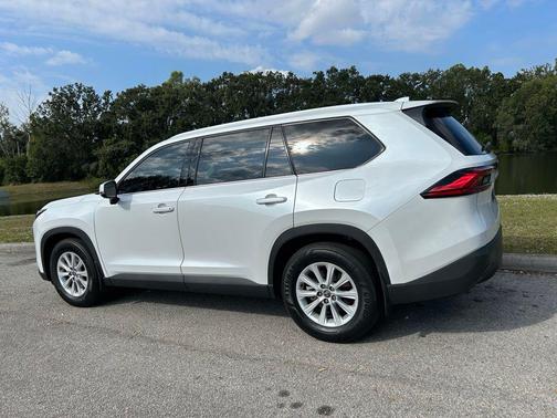 2024 Toyota Grand Highlander XLE