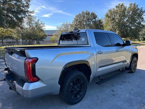 2024 Toyota Tundra Hybrid Platinum