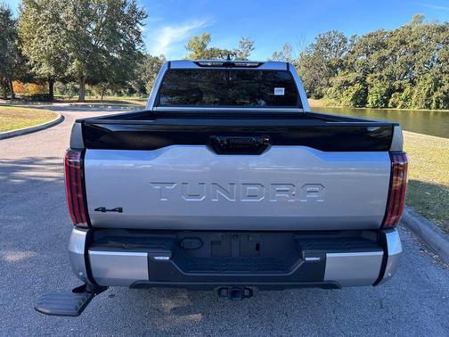 2024 Toyota Tundra Hybrid Platinum