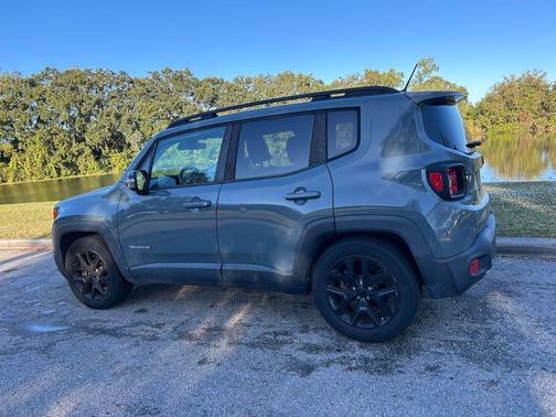 2017 Jeep Renegade Altitude