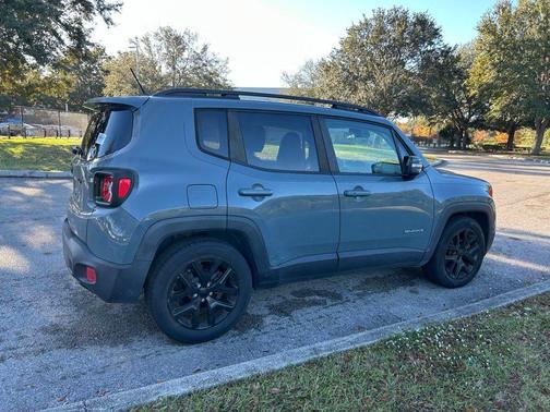 2017 Jeep Renegade Altitude