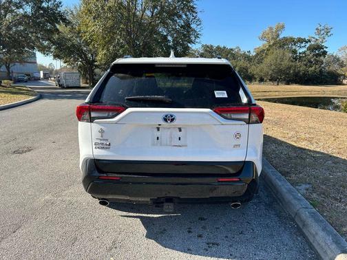 2021 Toyota RAV4 Prime SE