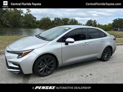 2025 Toyota Corolla SE