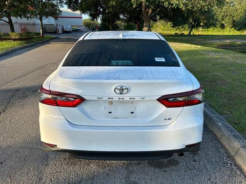 Ice Cap 2024 Toyota Camry LE