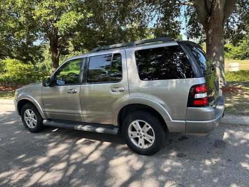 Silver Birch Metallic 2008 Ford Explorer XLT