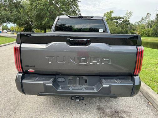 2024 Toyota Tundra Hybrid Platinum