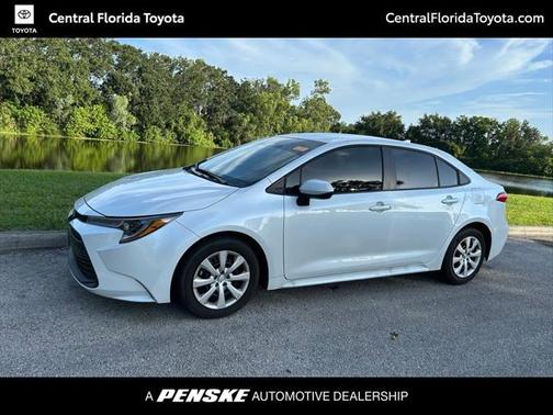 2025 Toyota Corolla LE