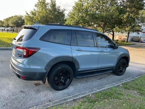 Gray Pearl 2022 Honda Pilot AWD TrailSport