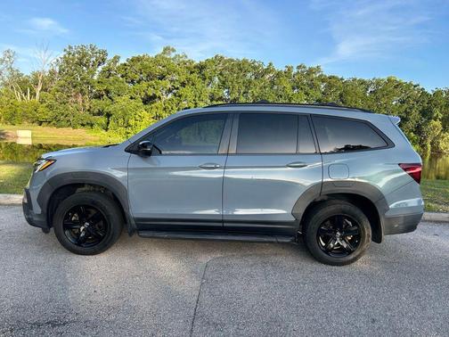 Gray Pearl 2022 Honda Pilot AWD TrailSport