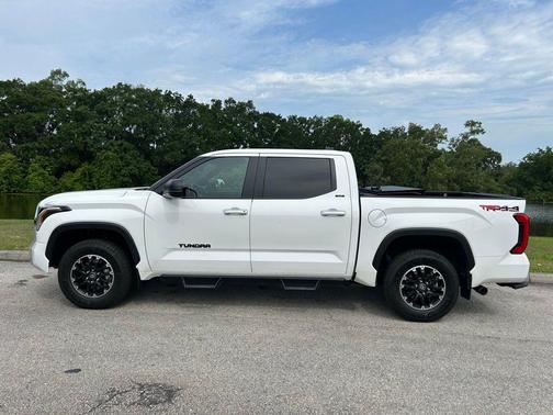 Ice Cap 2025 Toyota Tundra SR5