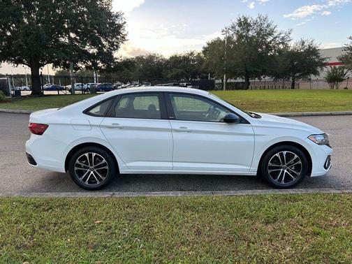 2024 Volkswagen Jetta 1.5T Sport