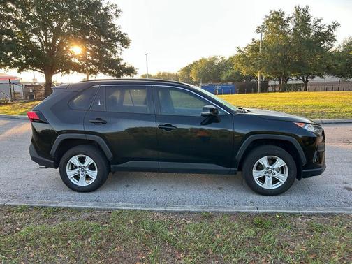 Midnight Black Metallic 2021 Toyota RAV4 XLE