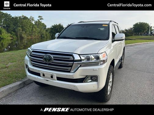 Blizzard Pearl 2019 Toyota Land Cruiser Base