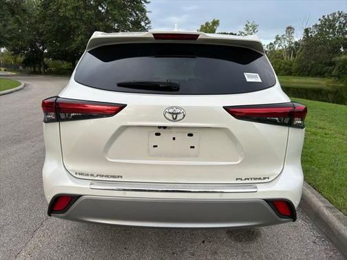 2021 Toyota Highlander Platinum