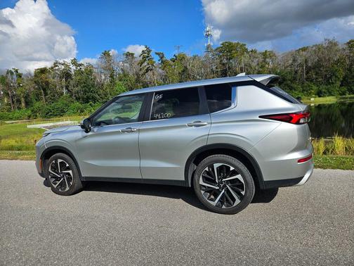 2024 Mitsubishi Outlander SE 2.5 S-AWC