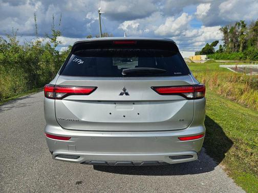 2024 Mitsubishi Outlander SE 2.5 S-AWC