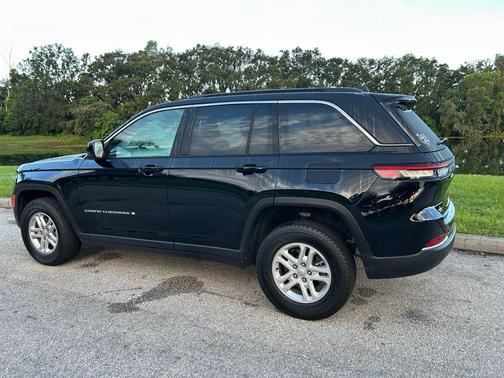 2024 Jeep Grand Cherokee Laredo