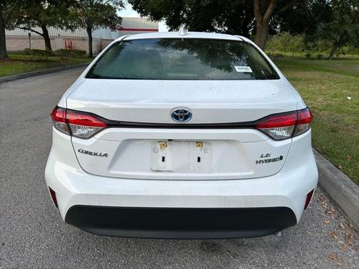 2024 Toyota Corolla Hybrid LE