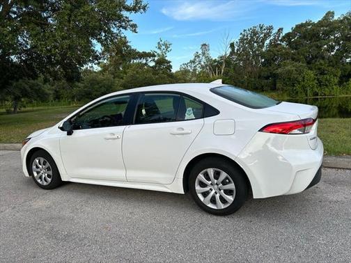 2024 Toyota Corolla Hybrid LE