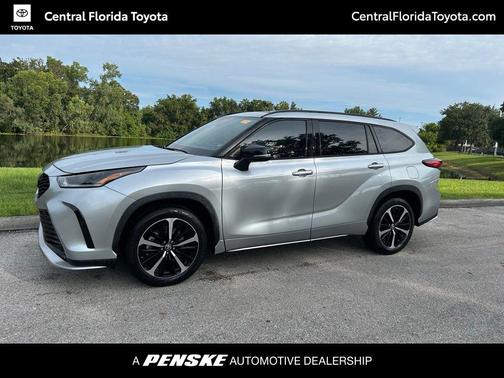 2022 Toyota Highlander XSE