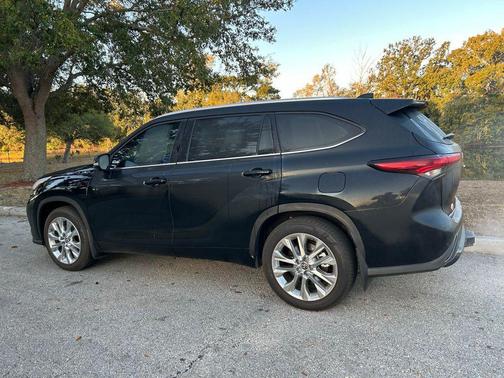 2025 Toyota Highlander Limited