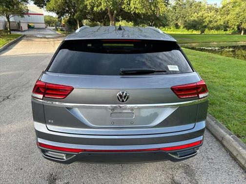 2022 Volkswagen Atlas Cross Sport 2.0T SE w/Technology