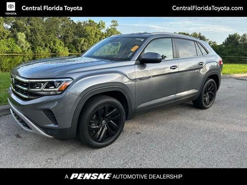 2022 Volkswagen Atlas Cross Sport 2.0T SE w/Technology
