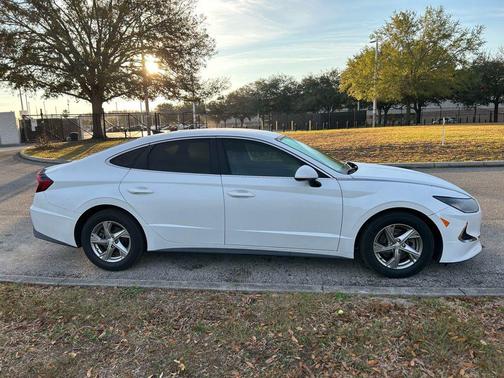 2021 Hyundai SONATA SE