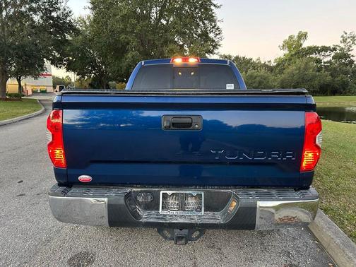 2014 Toyota Tundra SR5