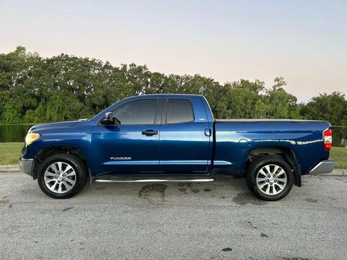 2014 Toyota Tundra SR5