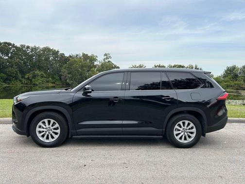 2024 Toyota Grand Highlander XLE