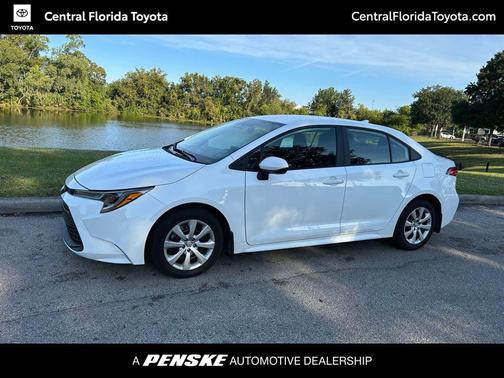 2025 Toyota Corolla LE