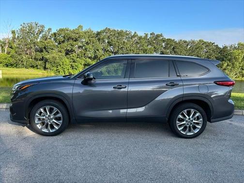 2021 Toyota Highlander Limited
