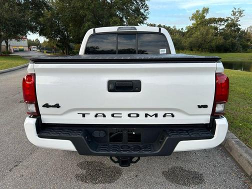 2022 Toyota Tacoma SR