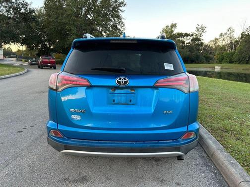 2016 Toyota RAV4 XLE