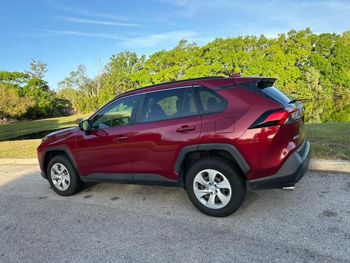 Ruby Flare Pearl 2019 Toyota RAV4 LE