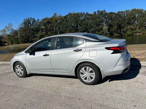 2023 Nissan Versa 1.6 S