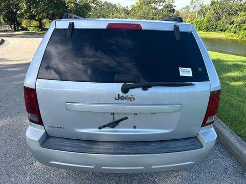 2006 Jeep Grand Cherokee Laredo