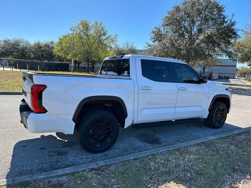 2024 Toyota Tundra SR5