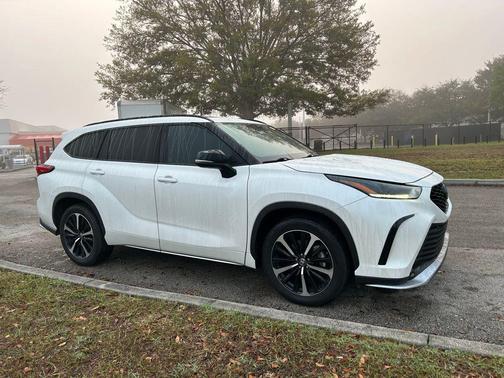 2021 Toyota Highlander XSE