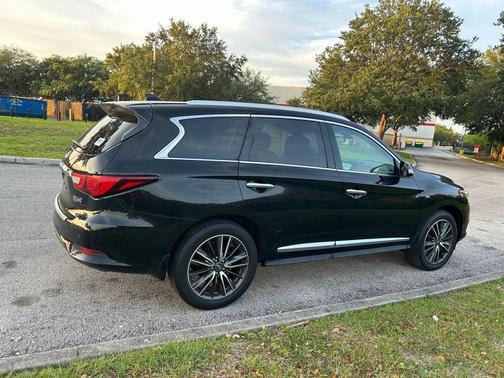 Black Obsidian 2016 INFINITI QX60 Base