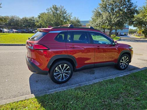 2022 Toyota Corolla Cross XLE