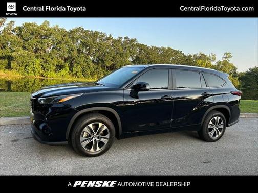 2024 Toyota Highlander XLE