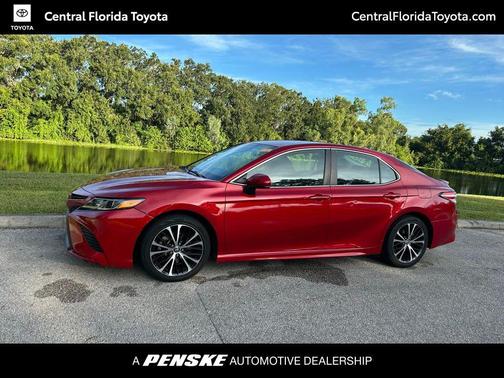 2020 Toyota Camry SE