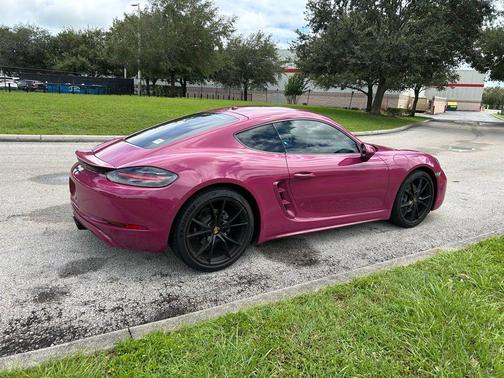 2024 Porsche 718 Cayman Base