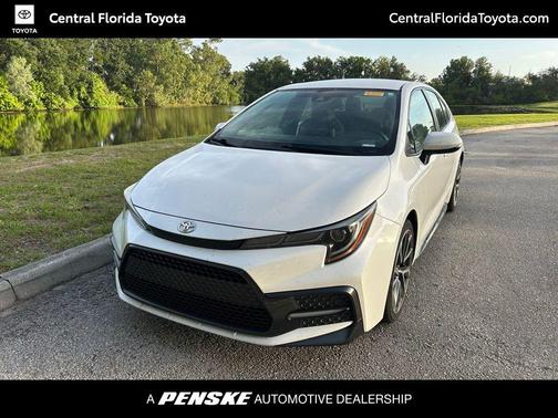 Blizzard Pearl 2020 Toyota Corolla SE