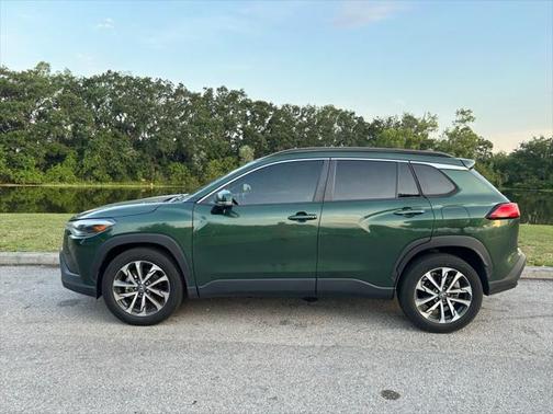 2022 Toyota Corolla Cross XLE